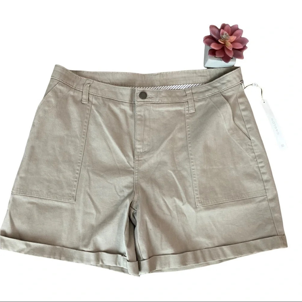 Caslon Khaki Cargo Cuffed Short  Sz: 14